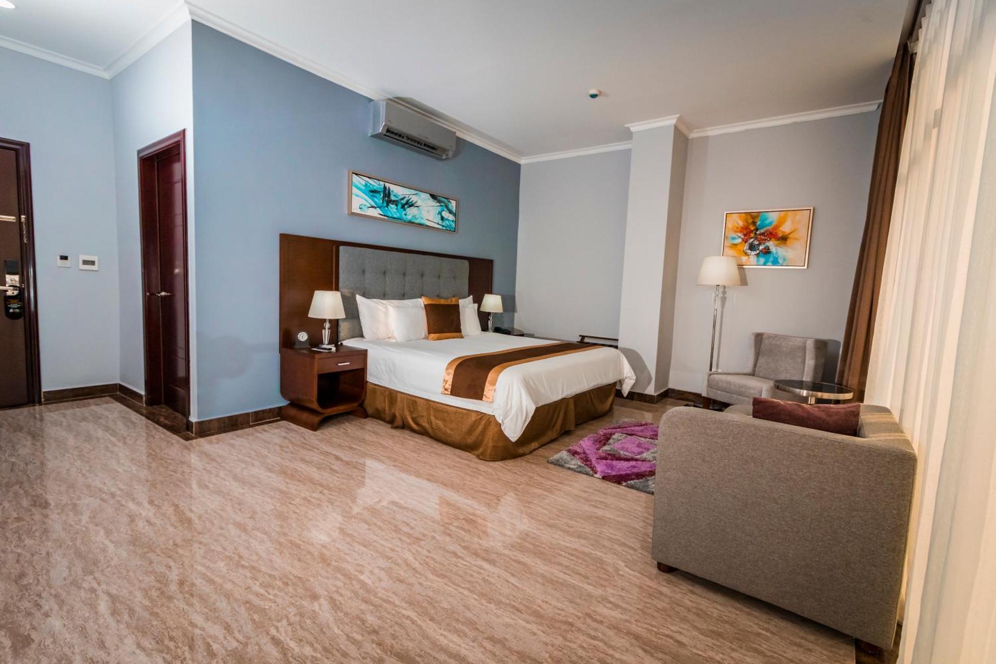 Hotel City Plaza & Suites เดวิด ภายนอก รูปภาพ