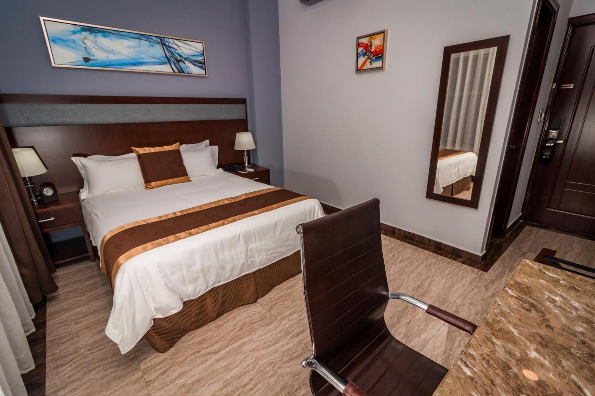 Hotel City Plaza & Suites เดวิด ภายนอก รูปภาพ